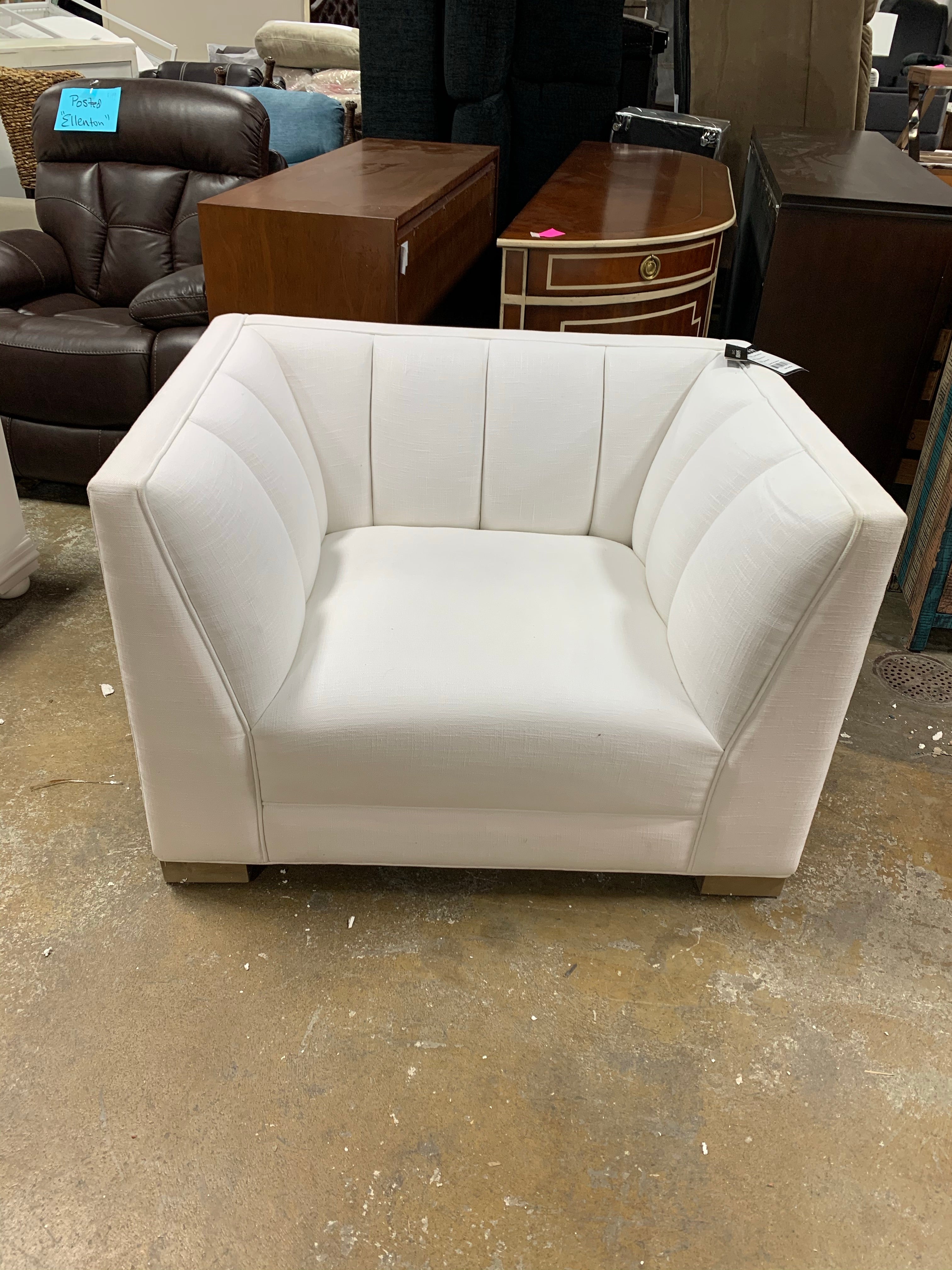 Beverly Linen Blend Club Chair