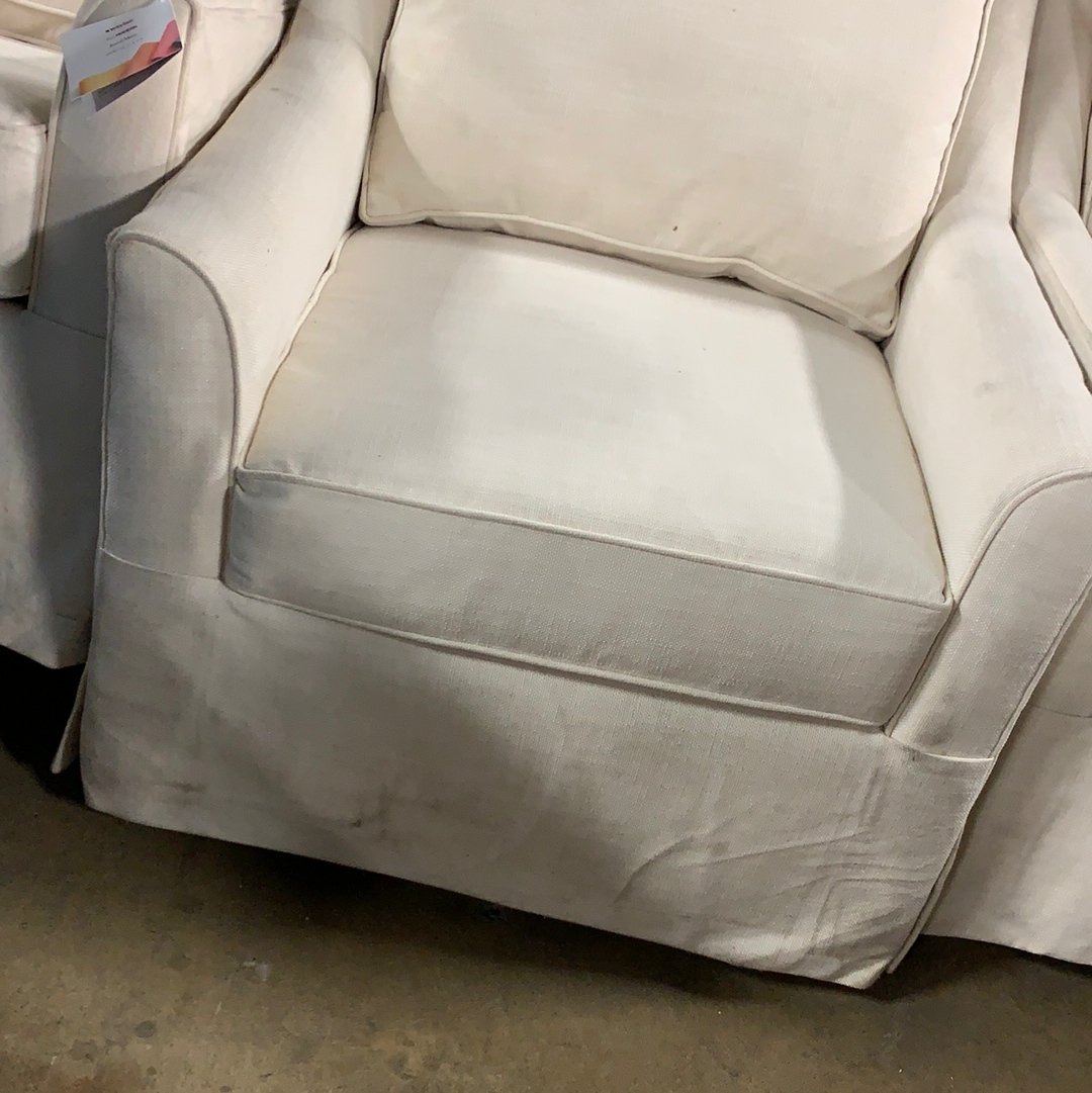 Bella Swivel Armchair CL206
