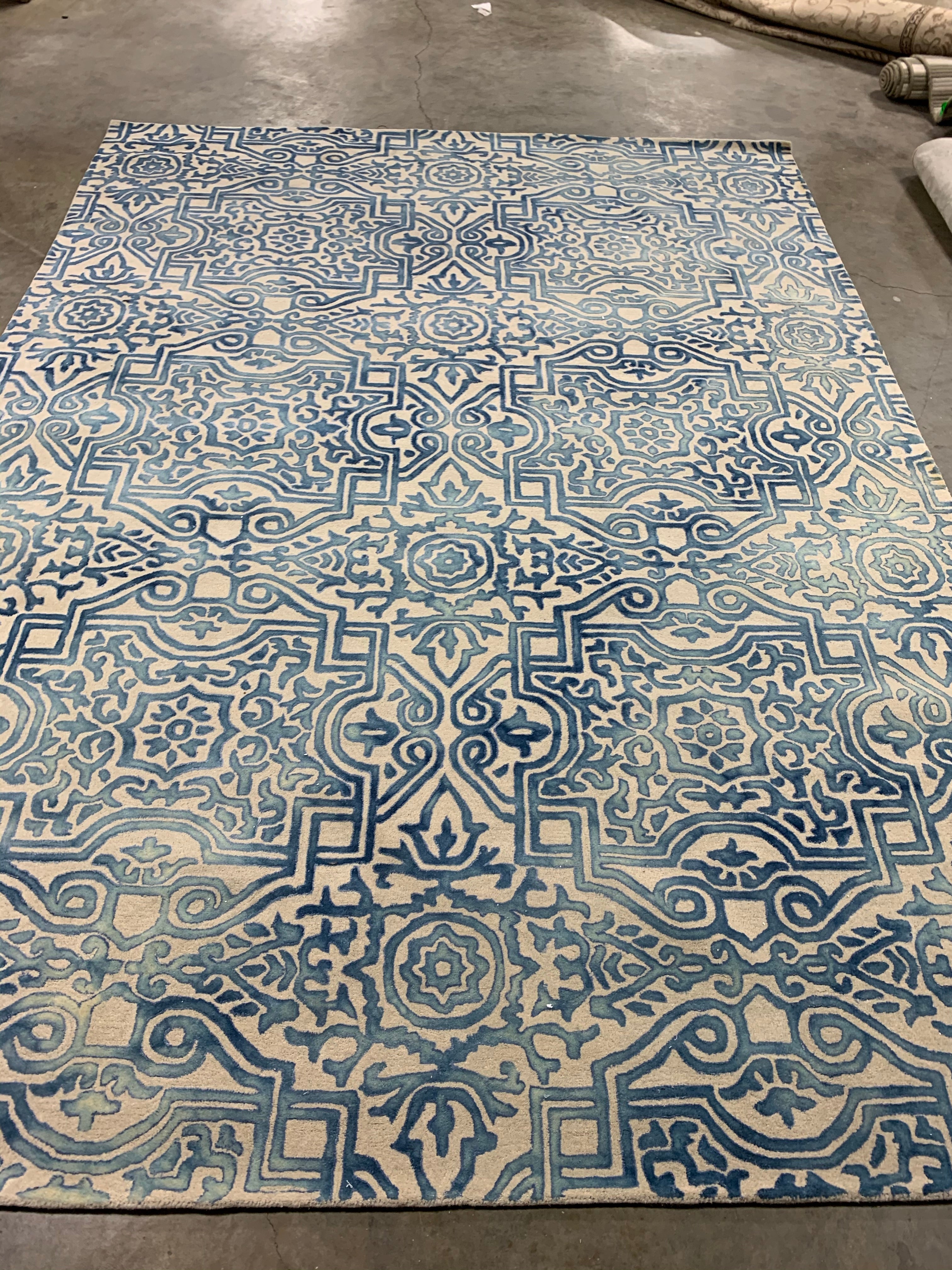 Ivory/Blue Area Rug, 11’x13’ (#36R)