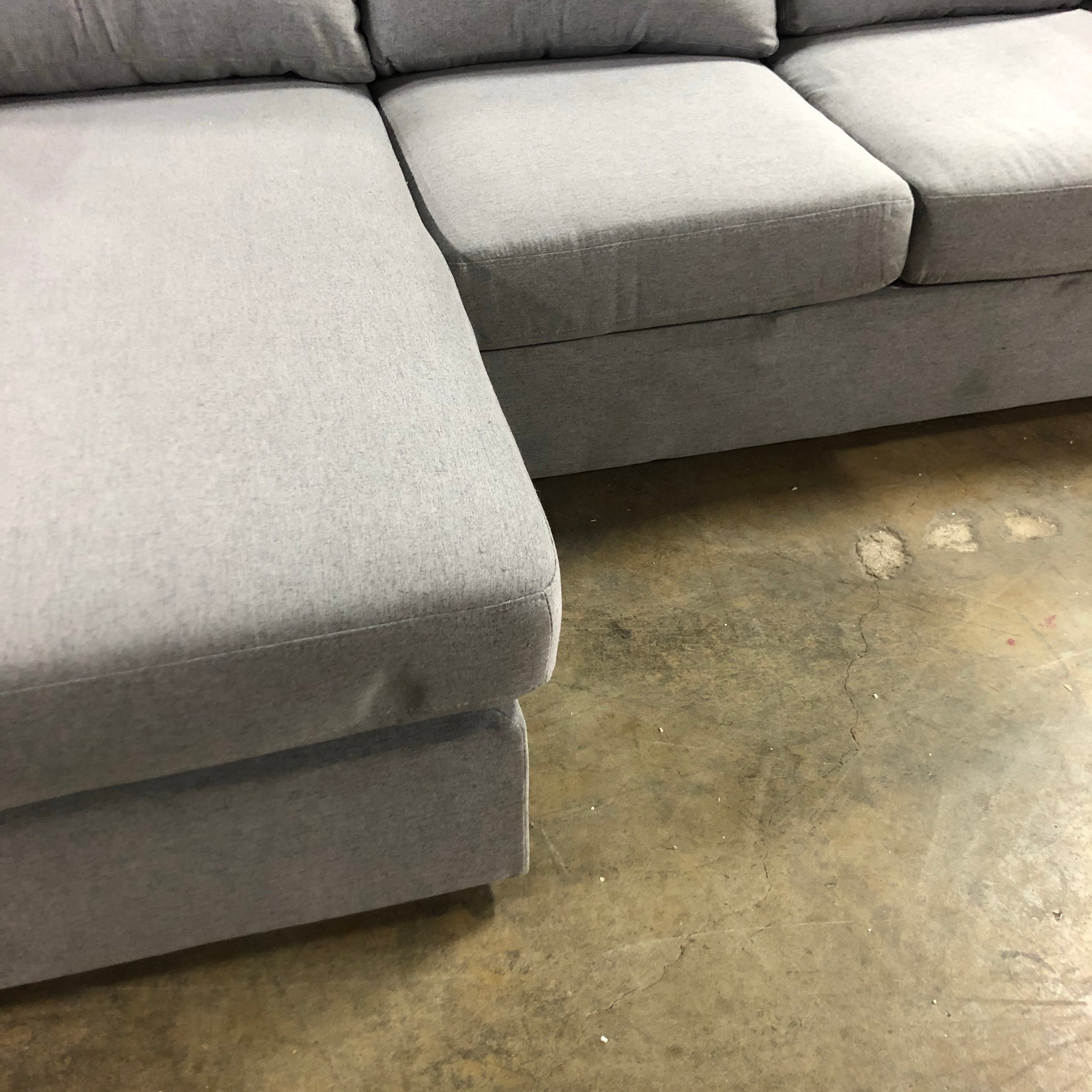 91" Square Arm Sectional in Gray