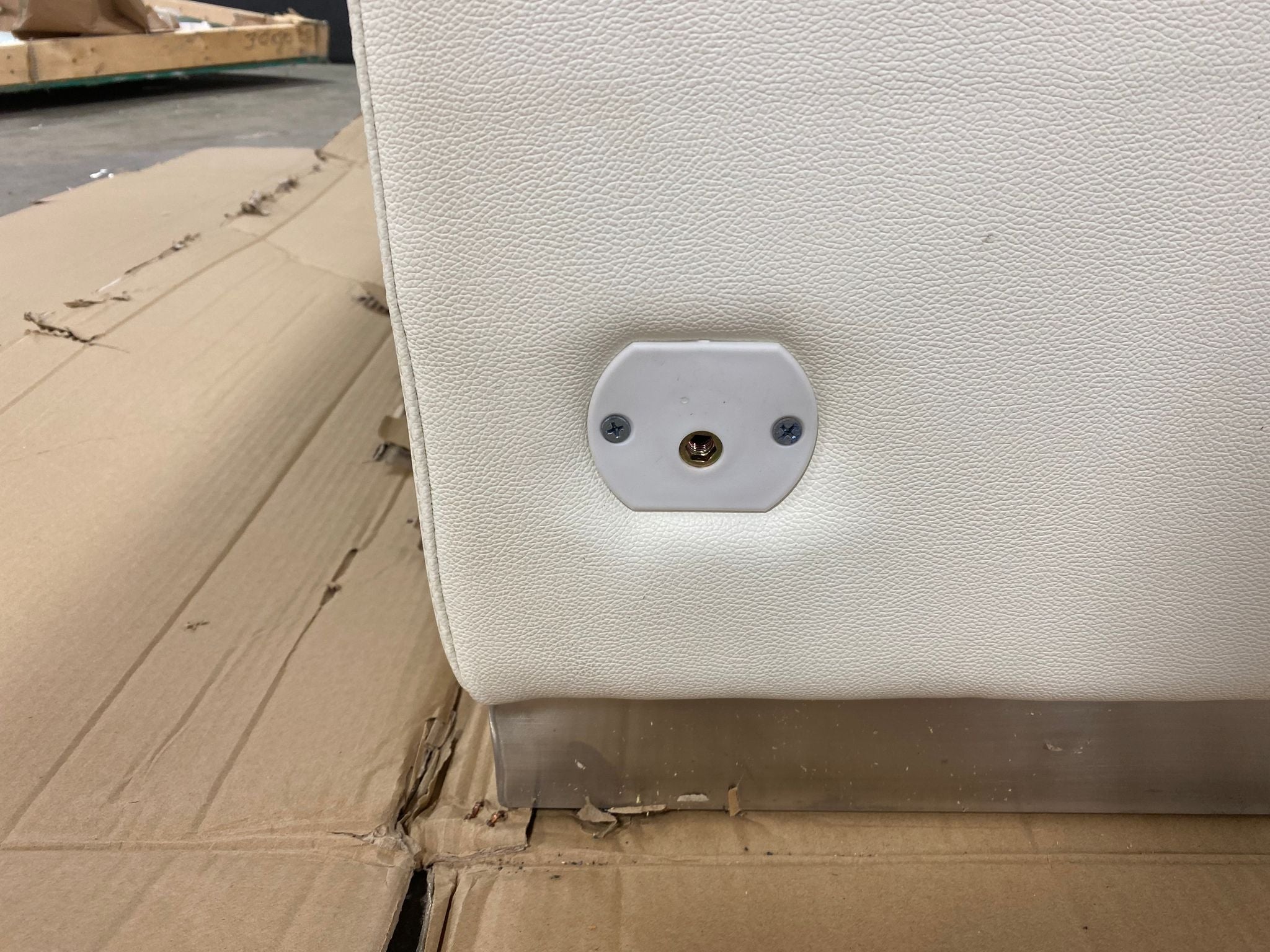 Bem Loveseat