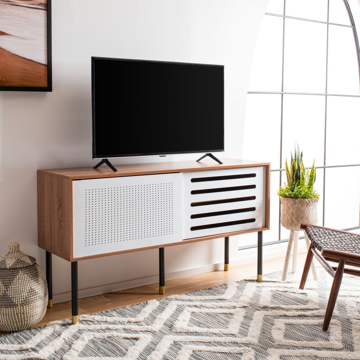 Shiloh TV Stand EJ142