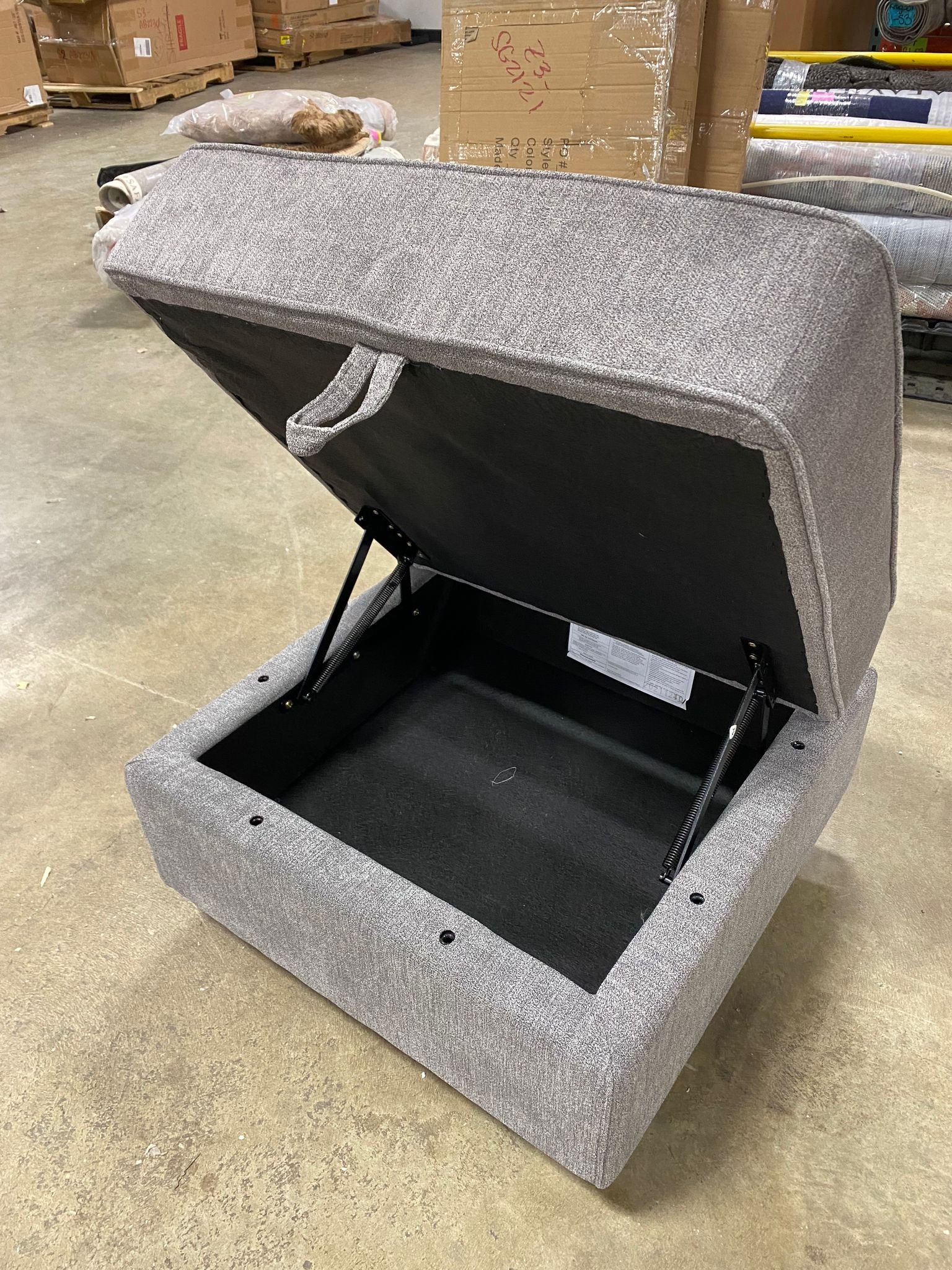 Manusite 25.6'' Wide Square Storage Ottoman with Storage