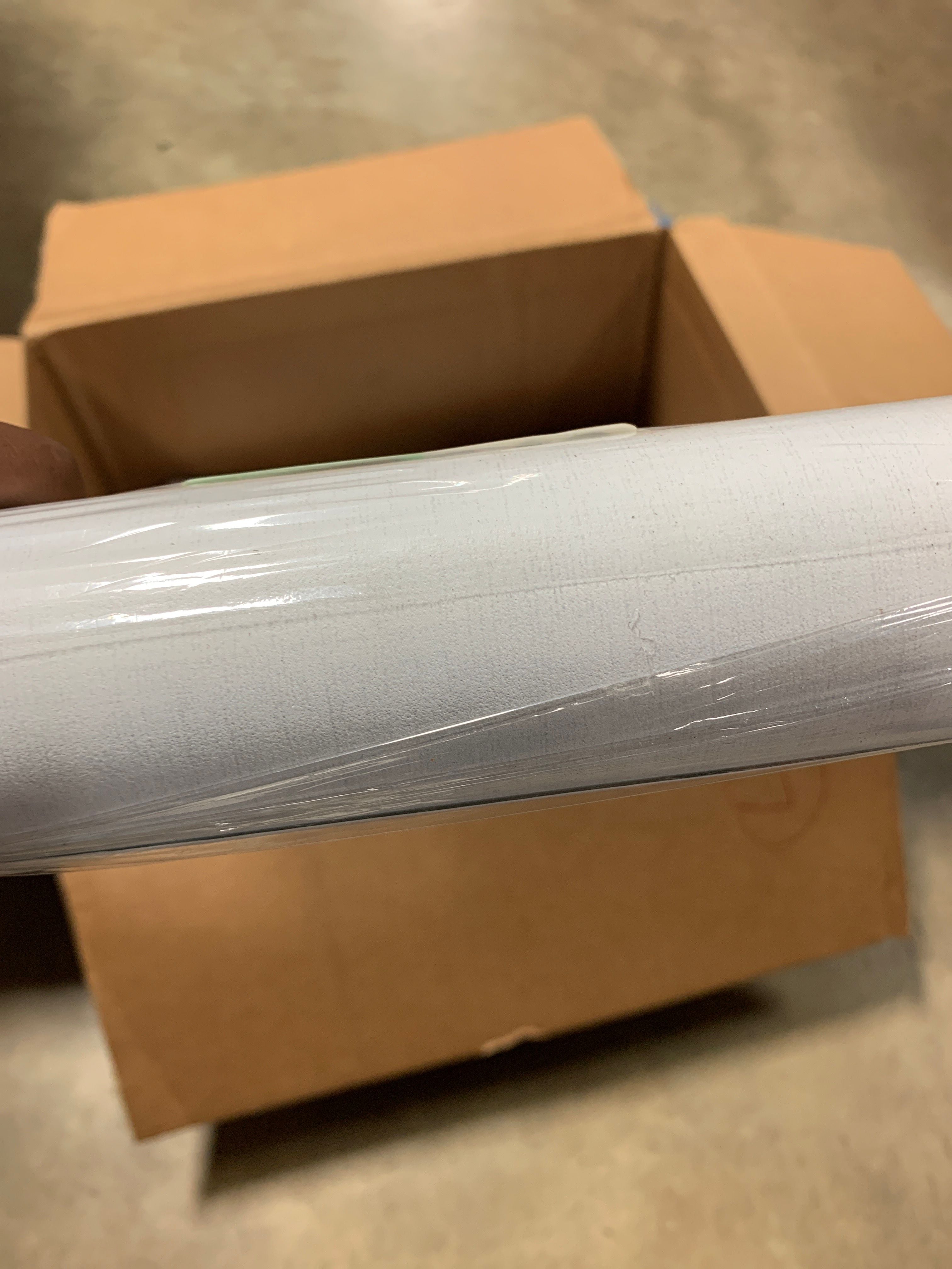 Blue Ombre Plain 33' L x 21" W Wallpaper Roll (7 rolls) pt1107 (7 boxes)