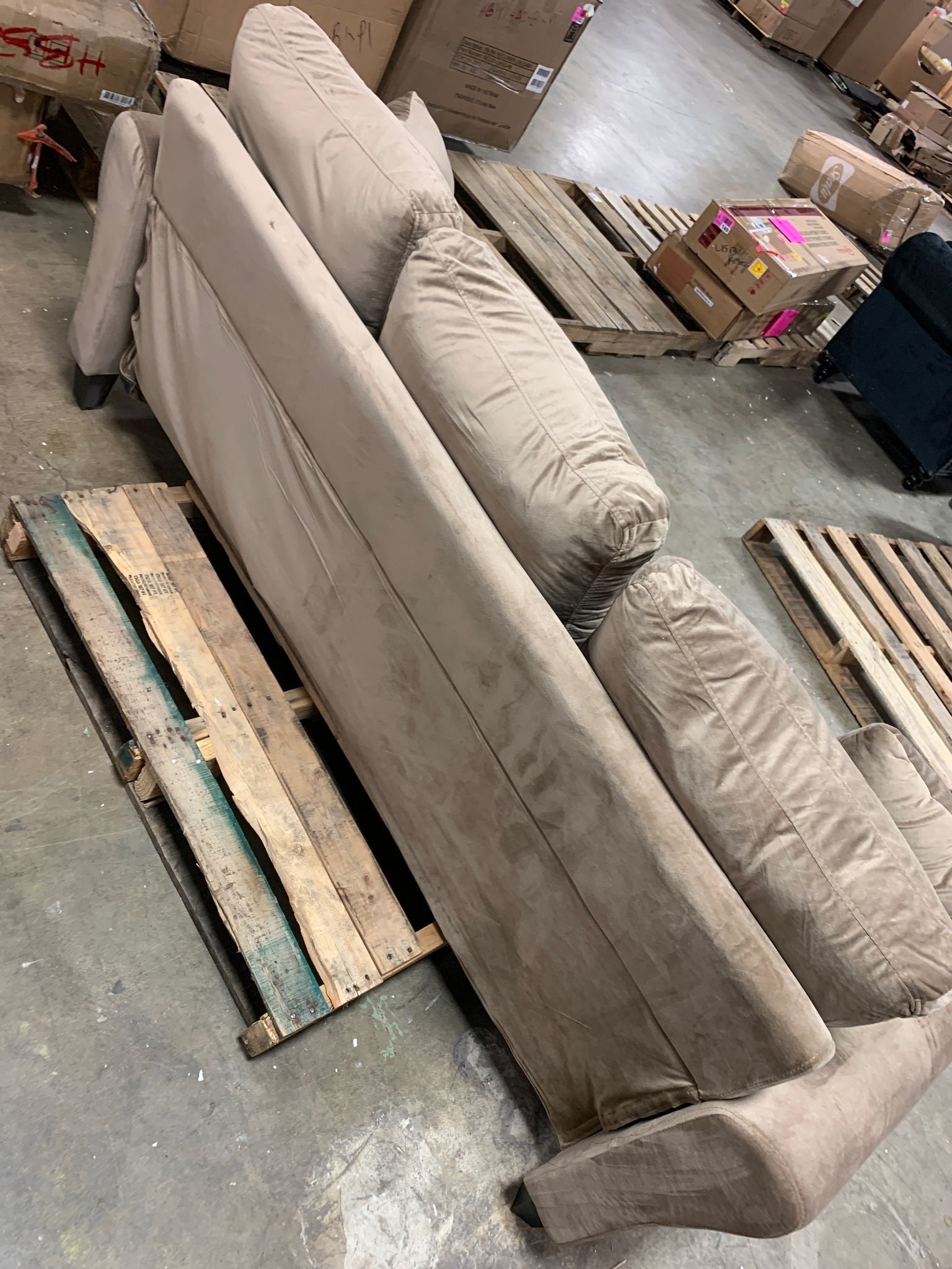 1000 Series Sienna Mocha Sofa KBO249
