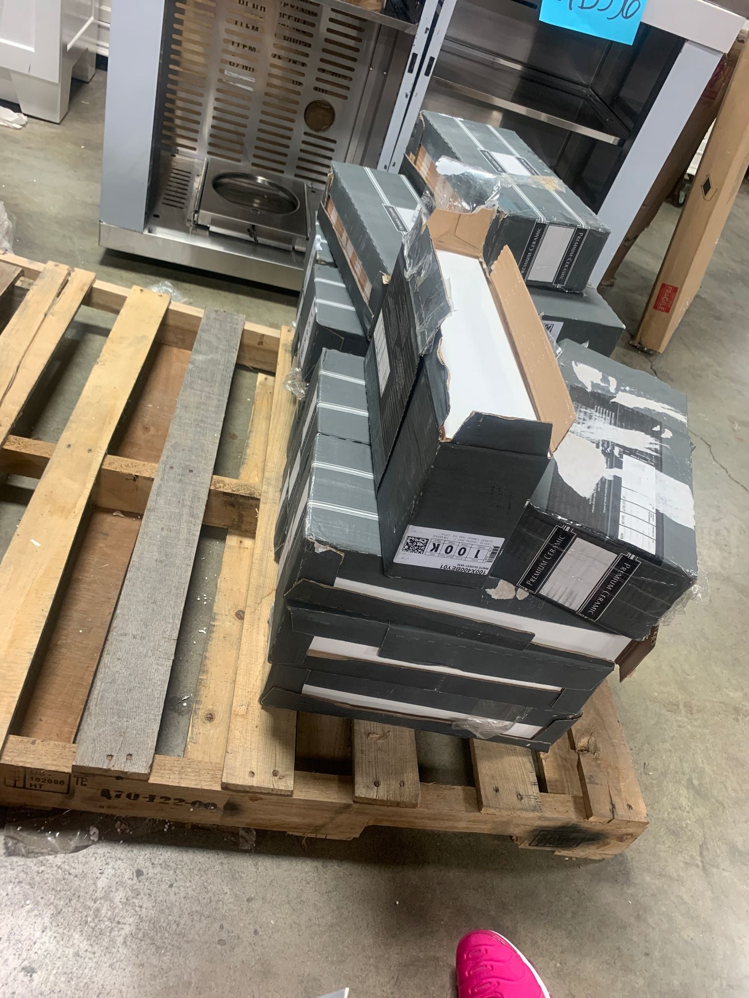 4" x 16" Ceramic Subway Wall & Floor Tile KB426 (17 boxes)